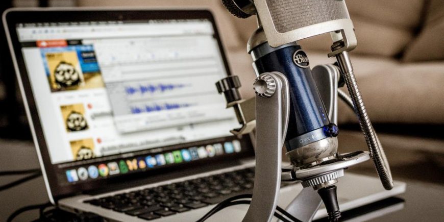 A podcast setup that should be utilized for content marketing.